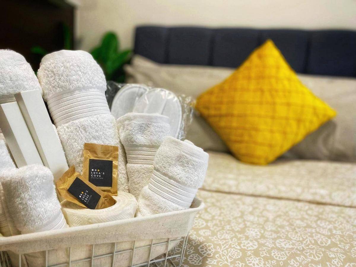 Stylish&Comfort Unit With Balcony In Air Makati Makati City Екстер'єр фото
