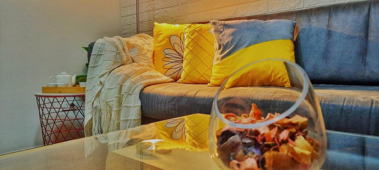 Stylish&Comfort Unit With Balcony In Air Makati Makati City Екстер'єр фото