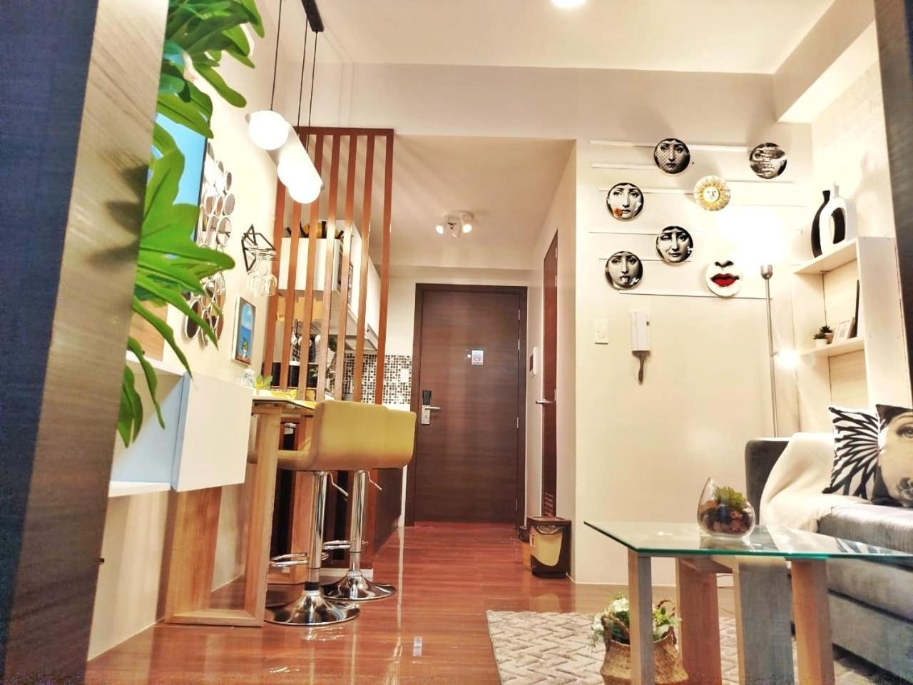 Stylish&Comfort Unit With Balcony In Air Makati Makati City Екстер'єр фото