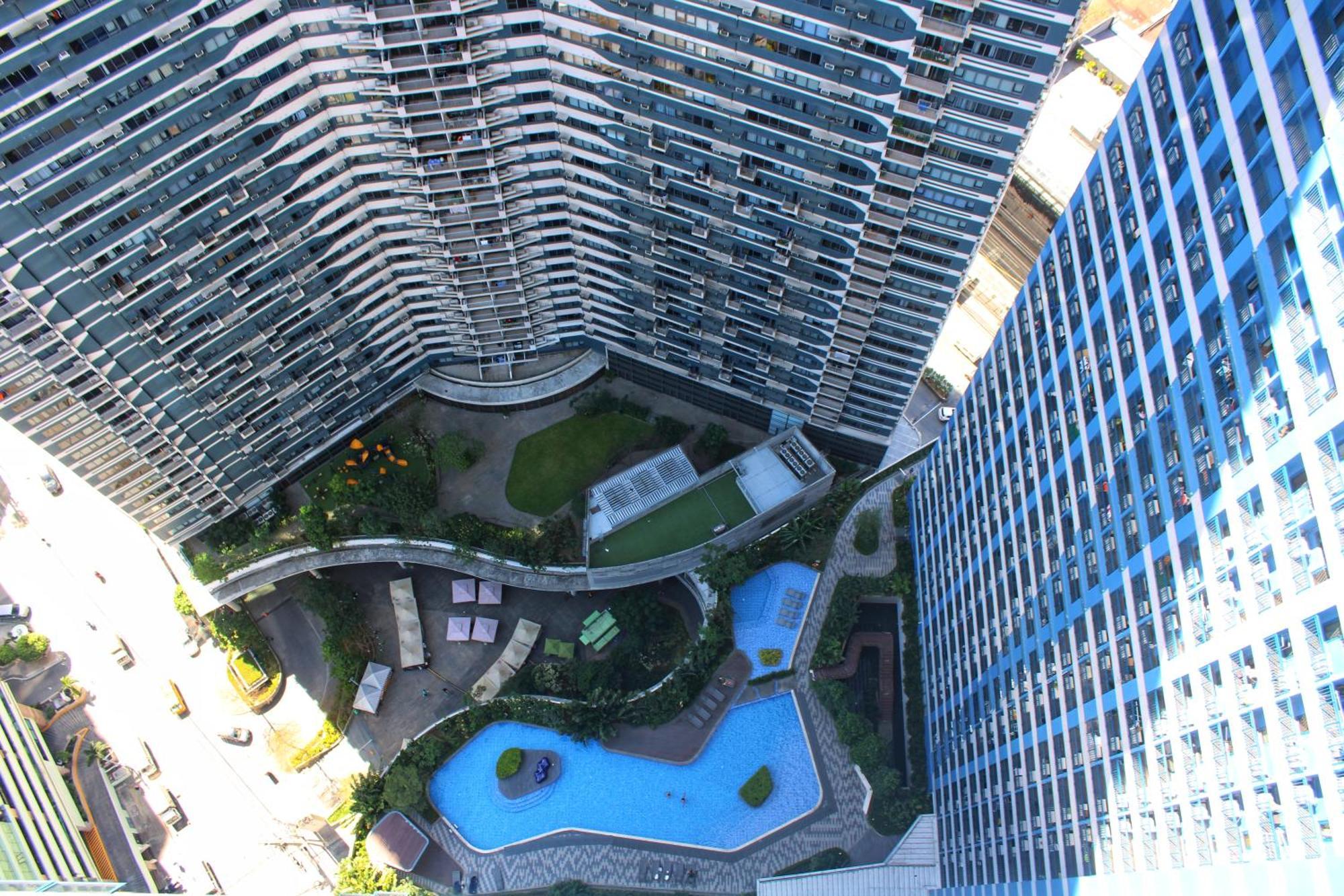 Stylish&Comfort Unit With Balcony In Air Makati Makati City Екстер'єр фото